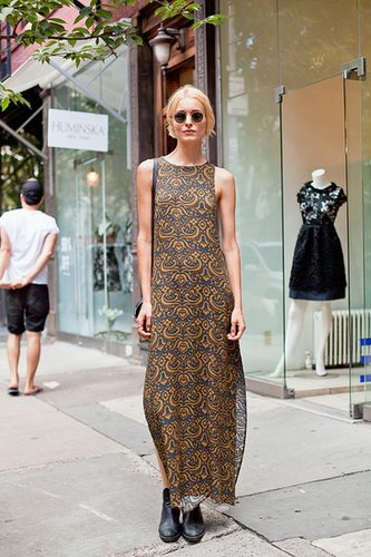 From the round sunglasses to her printed maxi, we're digging this '90s moment.
Source: Joy Jacobs Photography
From the round sunglasses to her printed maxi, we're digging this '90s moment.
Source: Joy Jacobs Photography