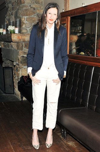 Not surprisingly, Lyons has mastered the art of dressing up J.Crew. We love this preppy blazer with boyfriend jeans and pumps.
Not surprisingly, Lyons has mastered the art of dressing up J.Crew. We love this preppy blazer with boyfriend jeans and pumps.