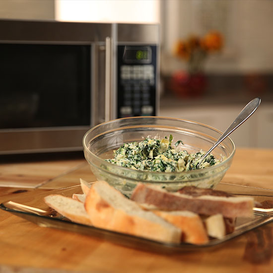 The Fastest (and Easiest) Spinach Artichoke Dip We've Ever Made