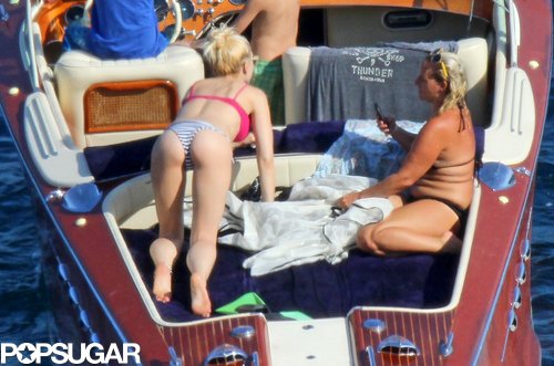 Gwen Stefani Stays Glam as Gavin Rossdale Goes Shirtless Gwen Stefani Stays Glam as Gavin Rossdale Goes Shirtless