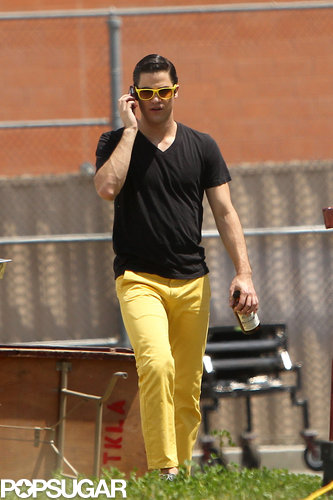 Chris Colfer and Darren Criss Start Glee's Fifth Season With a Smooch Chris Colfer and Darren Criss Start Glee's Fifth Season With a Smooch