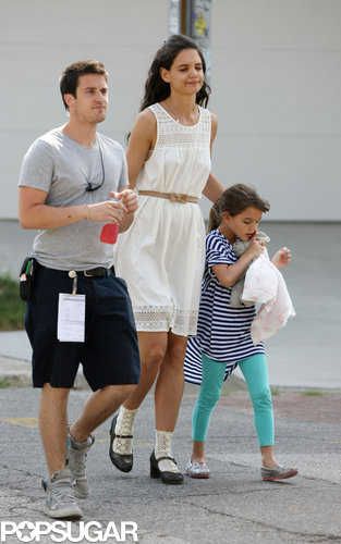Katie Holmes Is a Dancing Machine on Set! Katie Holmes Is a Dancing Machine on Set!