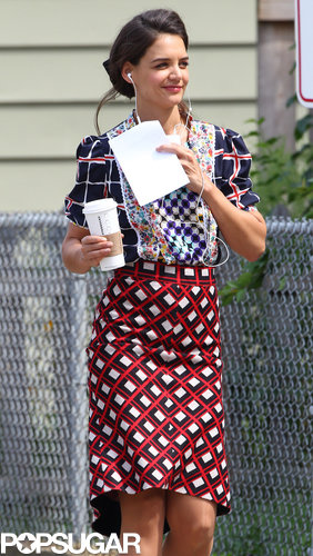 Katie Holmes Is a Dancing Machine on Set! Katie Holmes Is a Dancing Machine on Set!