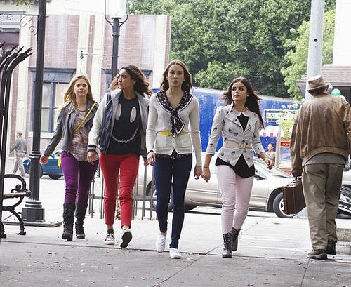 A full-length shot of the girls' looks.
A full-length shot of the girls' looks.