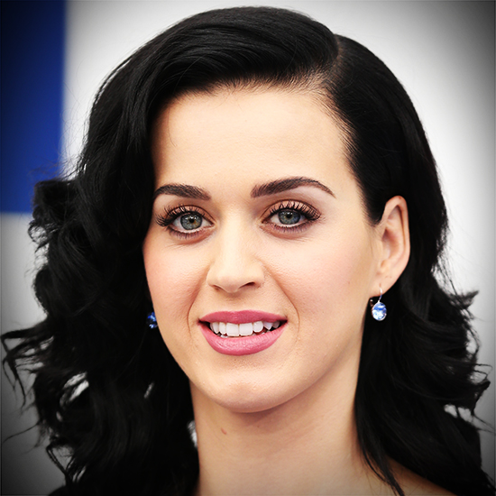 What to Wear to Flatter Black Hair