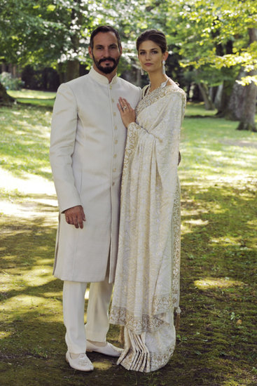 Prince Rahim Aga Khan and Kendra Salwa Spears
The Bride: Kendra Salwa Spears, a Seattle-born model.
The Groom: Prince Rahim Aga Khan, the oldest son of His Highness Aga Khan IV, the spiritual leader of the Shia Ismaili Muslims.
When: Aug. 31, 2013
Where: Geneva, Switzerland
Prince Rahim Aga Khan and Kendra Salwa Spears
The Bride: Kendra Salwa Spears, a Seattle-born model.
The Groom: Prince Rahim Aga Khan, the oldest son of His Highness Aga Khan IV, the spiritual leader of the Shia Ismaili Muslims.
When: Aug. 31, 2013
Where: Geneva, Switzerland