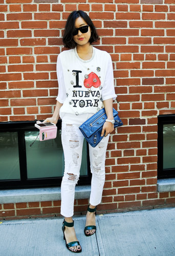 We don't just love the tee — this whole look got our vote.
We don't just love the tee — this whole look got our vote.