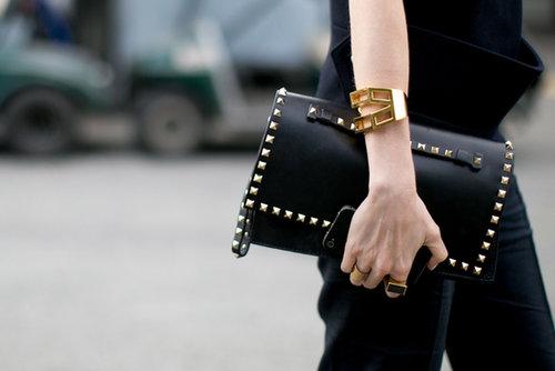 Count it — another Valentino clutch in hand.
Count it — another Valentino clutch in hand.