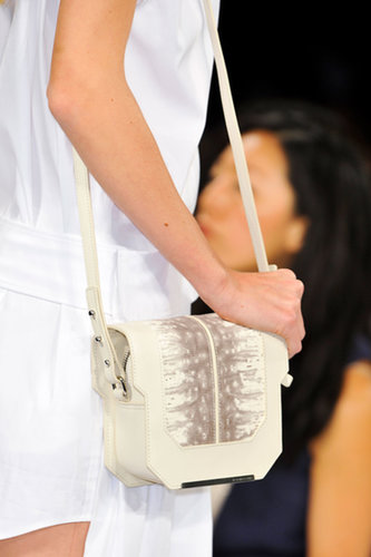 BCBG Max Azria Spring 2014
BCBG Max Azria Spring 2014