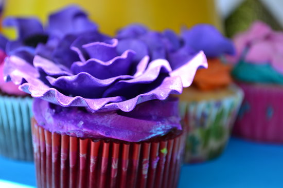 Cupcake, anyone? These amazing flower-topped treats were made by The Sugar Lab. The petals were all edible and all sugar.
Cupcake, anyone? These amazing flower-topped treats were made by The Sugar Lab. The petals were all edible and all sugar.