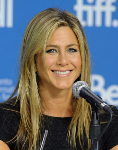 Jennifer Aniston and Justin Theroux Couple Up in Canada Jennifer Aniston and Justin Theroux Couple Up in Canada
