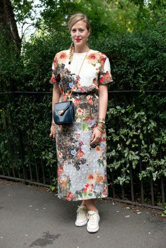 Lucky's Verena Von Pfetten knew the power of a statement dress — and the fact that you can always wear your dresses with Converse.
Lucky's Verena Von Pfetten knew the power of a statement dress — and the fact that you can always wear your dresses with Converse.