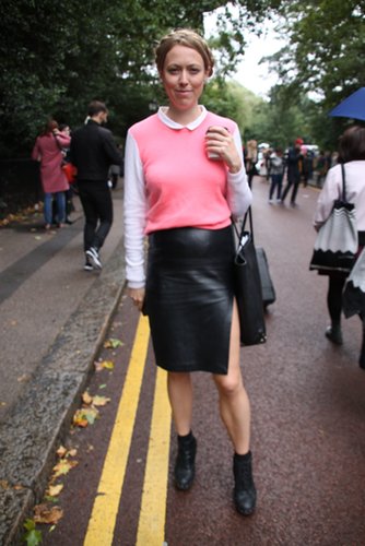 Demure up top, but with a little leather and a flash of leg, this look got a sexier spin on bottom.
Source: Hannah Freeman
Demure up top, but with a little leather and a flash of leg, this look got a sexier spin on bottom.
Source: Hannah Freeman