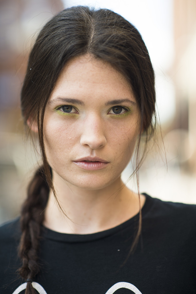 Green lids and braids from Costello Tagliapietra looked gorgeous on this model.
Source: Le 21ème | Adam Katz Sinding
Green lids and braids from Costello Tagliapietra looked gorgeous on this model.
Source: Le 21ème | Adam Katz Sinding