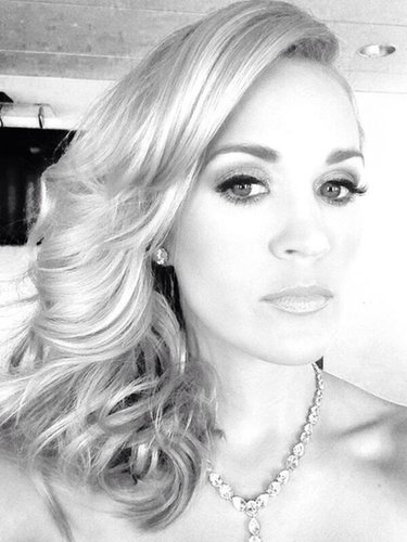 Carrie Underwood showed off her finished look.
Source: Twitter user carrieunderwood
Carrie Underwood showed off her finished look.
Source: Twitter user carrieunderwood