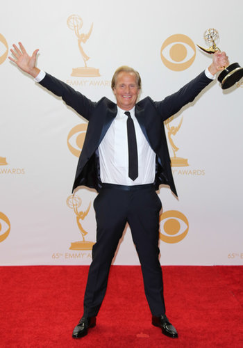 Jeff Daniels celebrated his Emmy win in the press room.
Jeff Daniels celebrated his Emmy win in the press room.