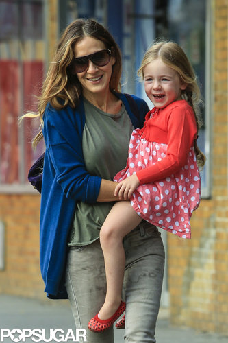 Sarah Jessica Parker Kicks Off Her Day With a Double School Run Sarah Jessica Parker Kicks Off Her Day With a Double School Run
