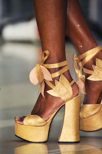 Vivienne Westwood Spring 2014
Vivienne Westwood Spring 2014