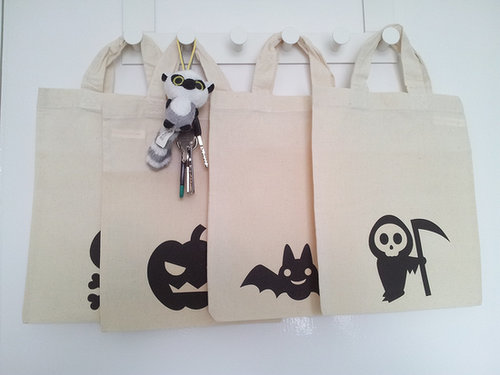 Natural Cotton Trick-or-Treat Bags Natural Cotton Trick-or-Treat Bags