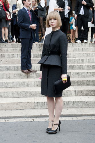 Structured and ladylike in all black.
Structured and ladylike in all black.