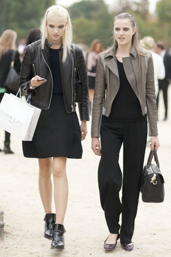 Models perfected their off-duty cool in leather and black.
Models perfected their off-duty cool in leather and black.