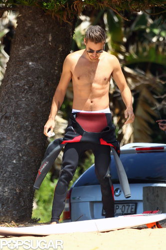 Liam Payne went shirtless while preparing to surf.
Liam Payne went shirtless while preparing to surf.