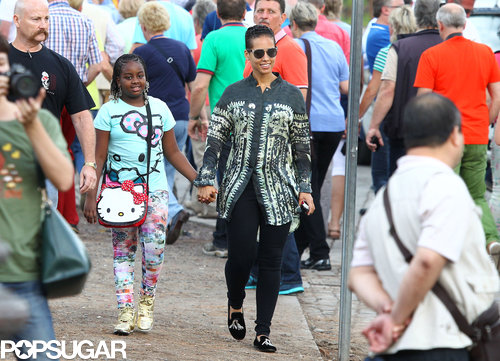 Alicia Keys walked hand in hand with her friend while on a Roman vacation.
Alicia Keys walked hand in hand with her friend while on a Roman vacation.