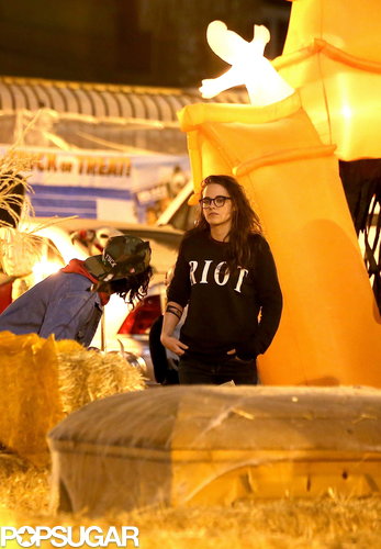 Kristen Stewart Gets Into the Halloween Spirit Kristen Stewart Gets Into the Halloween Spirit