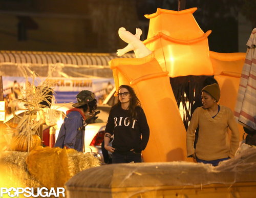 Kristen Stewart Gets Into the Halloween Spirit Kristen Stewart Gets Into the Halloween Spirit