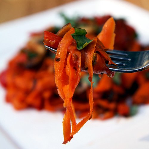 Carrot Fettuccine With Mushrooms and Red Pepper Carrot Fettuccine With Mushrooms and Red Pepper