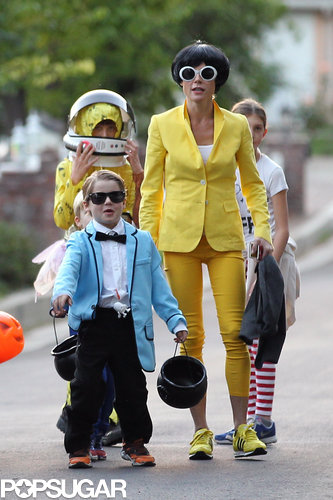 Julie Bowen dressed up as Psy's sidekick from his "Gangnam Style" video to match with her son.
Julie Bowen dressed up as Psy's sidekick from his "Gangnam Style" video to match with her son.