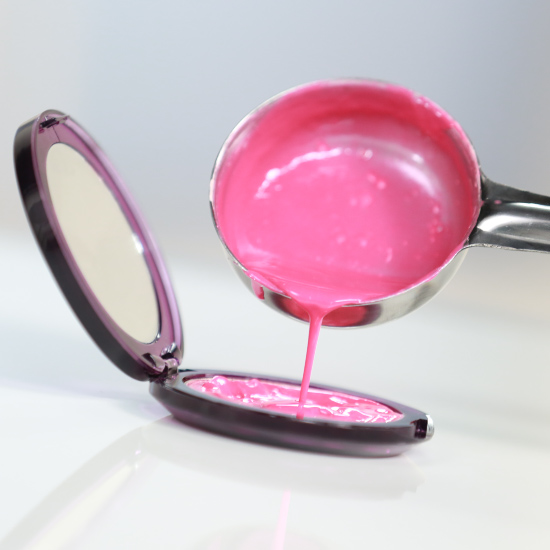 An Impressive Cheek Stain You Can Make at Home