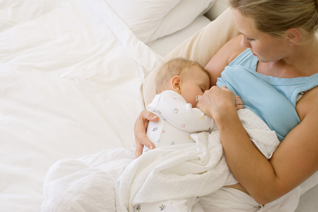 8 (of the Many!) Ways That Moms Benefit From Breastfeeding 8 (of the Many!) Ways That Moms Benefit From Breastfeeding