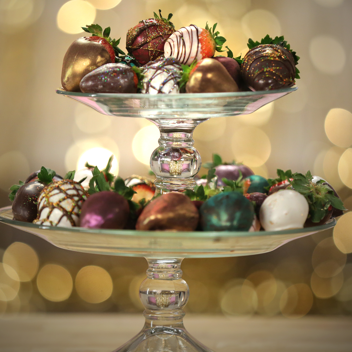 Chocolate-Covered Strawberries Fit For a Queen