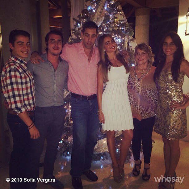 Sofia Vergara celebrated Christmas Eve with her family.
Source: Instagram user sofiavergara
Sofia Vergara celebrated Christmas Eve with her family.
Source: Instagram user sofiavergara