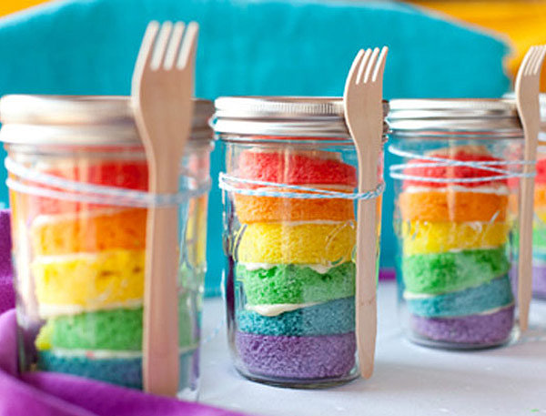 Easy Rainbow Cupcakes Easy Rainbow Cupcakes