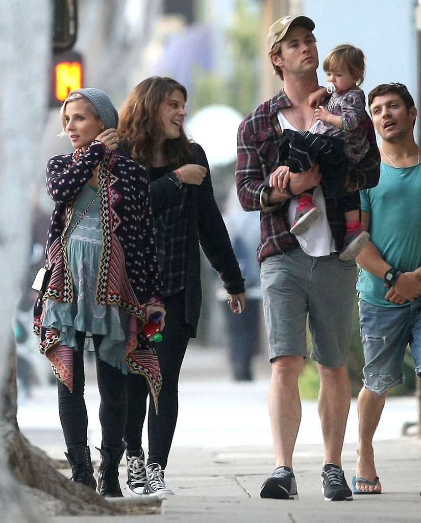 Chris-Hemsworth-Pregnant-Elsa-Pataky-Venice-Beach.jpg