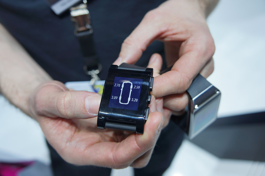 Mercedes-Benz — Wearable Tech Mercedes-Benz — Wearable Tech