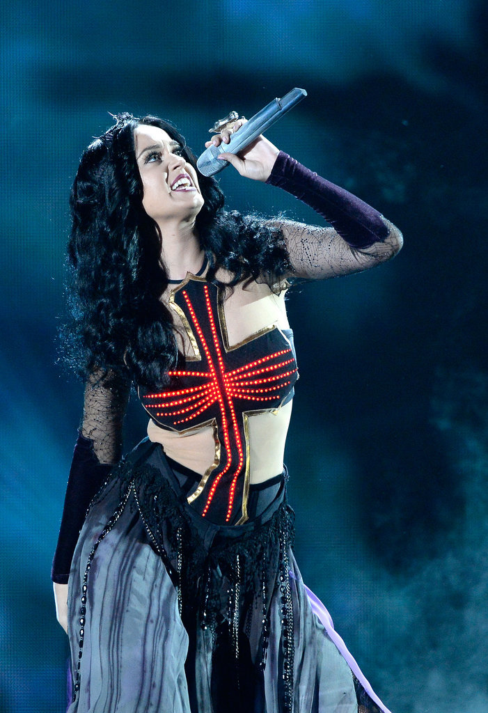 Katy Perry rocked the house with "Dark Horse."
Katy Perry rocked the house with "Dark Horse."