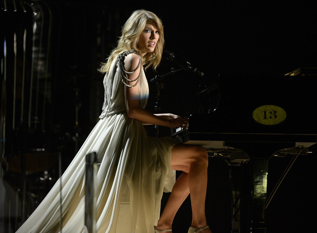 Taylor Swift wowed with a stripped-down version of "All Too Well."
Taylor Swift wowed with a stripped-down version of "All Too Well."