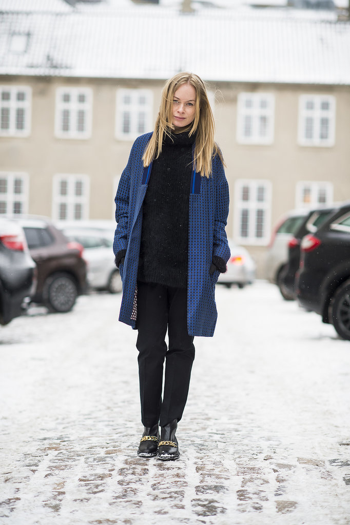 All black, coupled with a printed blue coat and minimalist chain-adorned booties might be the quickest way to a chic Winter style moment.
Source: Le 21ème | Adam Katz Sinding
All black, coupled with a printed blue coat and minimalist chain-adorned booties might be the quickest way to a chic Winter style moment.
Source: Le 21ème | Adam Katz Sinding