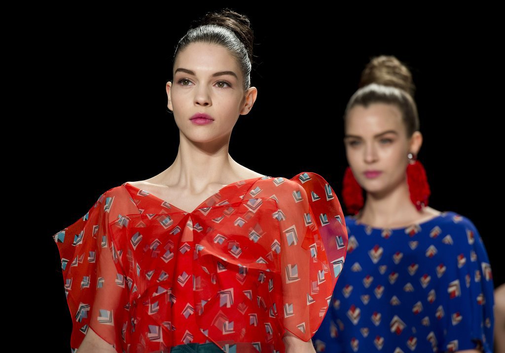 Why You Should Wear Carolina Herrera's Beauty Look to Your Wedding Why You Should Wear Carolina Herrera's Beauty Look to Your Wedding