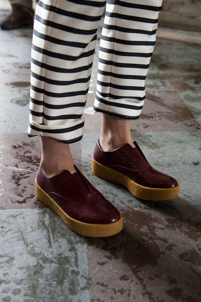 We're always into cool flats as an alternative to heels.
We're always into cool flats as an alternative to heels.