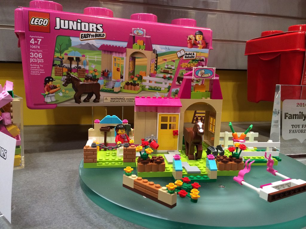 Lego Juniors Pony Farm Lego Juniors Pony Farm