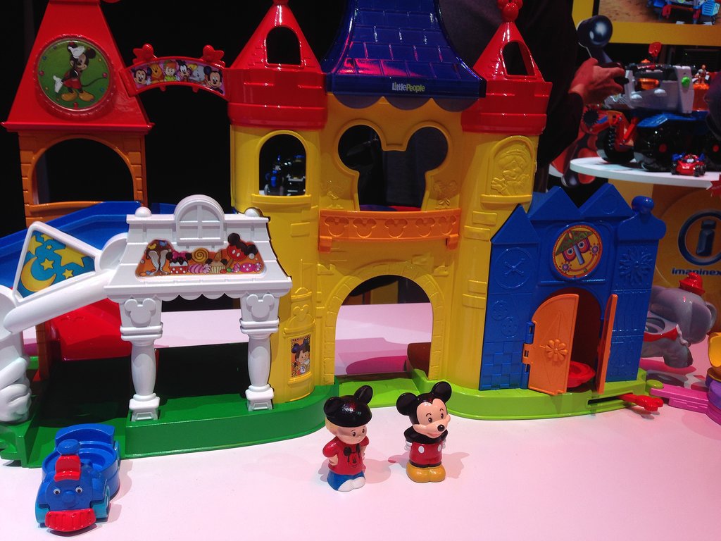 Fisher-Price Little People Go to Disney World Fisher-Price Little People Go to Disney World