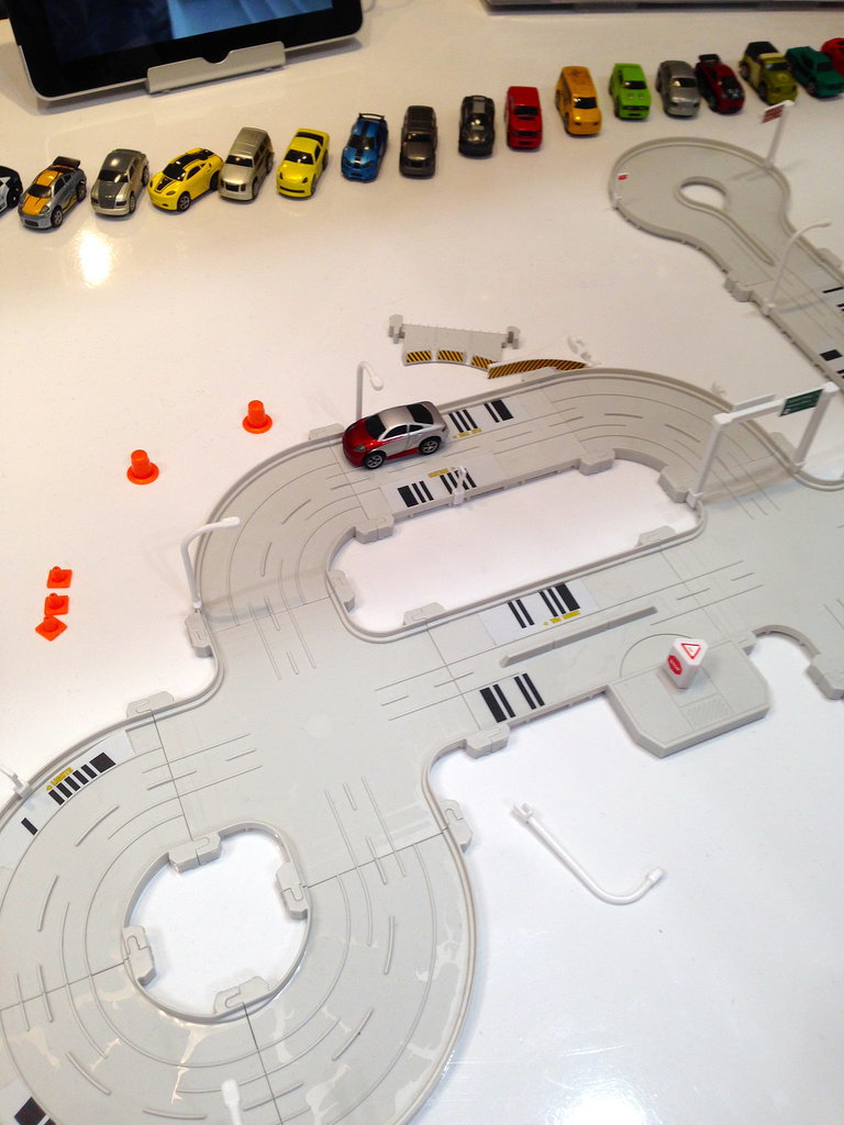 Hexbug's Tagamoto Race Track Hexbug's Tagamoto Race Track