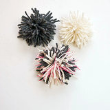 DIY Cat Toy Pom-Poms DIY Cat Toy Pom-Poms