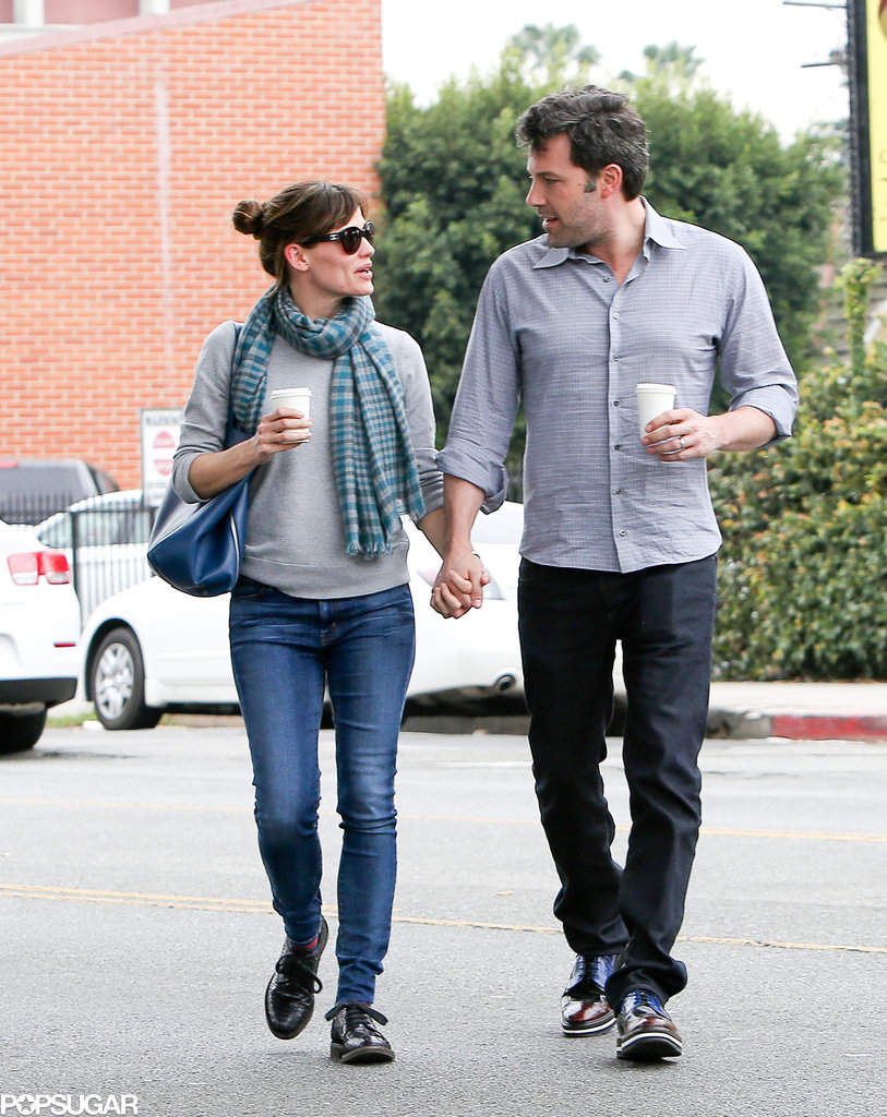 Ben and Jen's Sweet Afternoon Stroll Will Make You Smile Ben and Jen's Sweet Afternoon Stroll Will Make You Smile