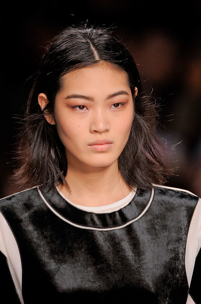 Viktor & Rolf: The Runway Makeup You Can Wear to Work Viktor & Rolf: The Runway Makeup You Can Wear to Work