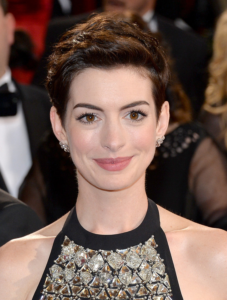Anne Hathaway at 2014 Oscars Anne Hathaway at 2014 Oscars